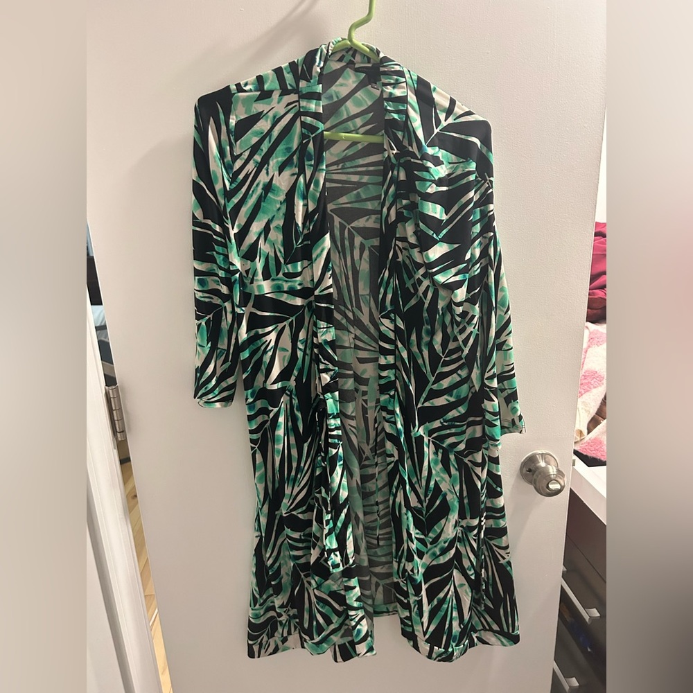 BCBGMaxAzria Black and White Leaf Print Long Duster